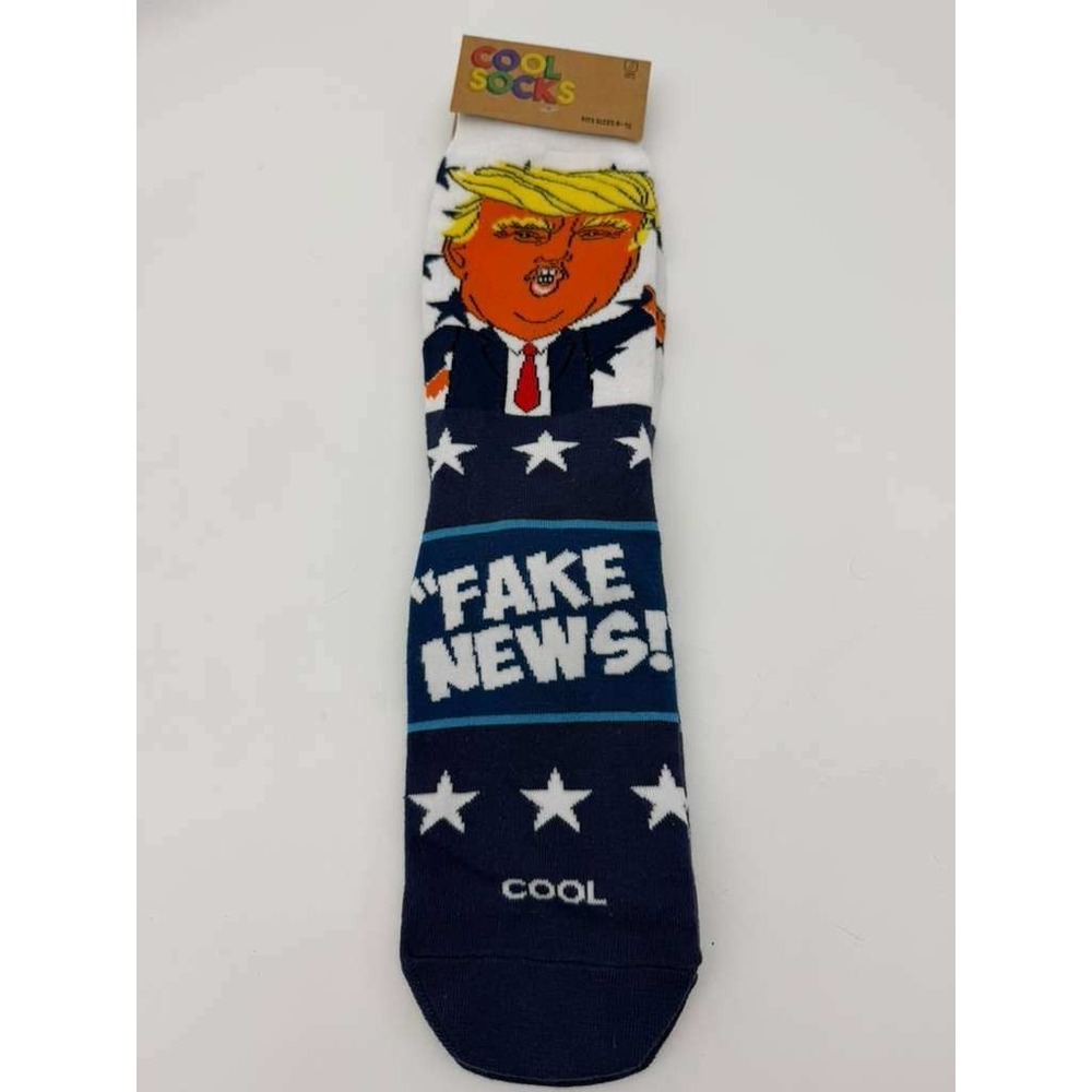 Trump "Fake News" Crew Socks – Size 8-12 – Brand New
